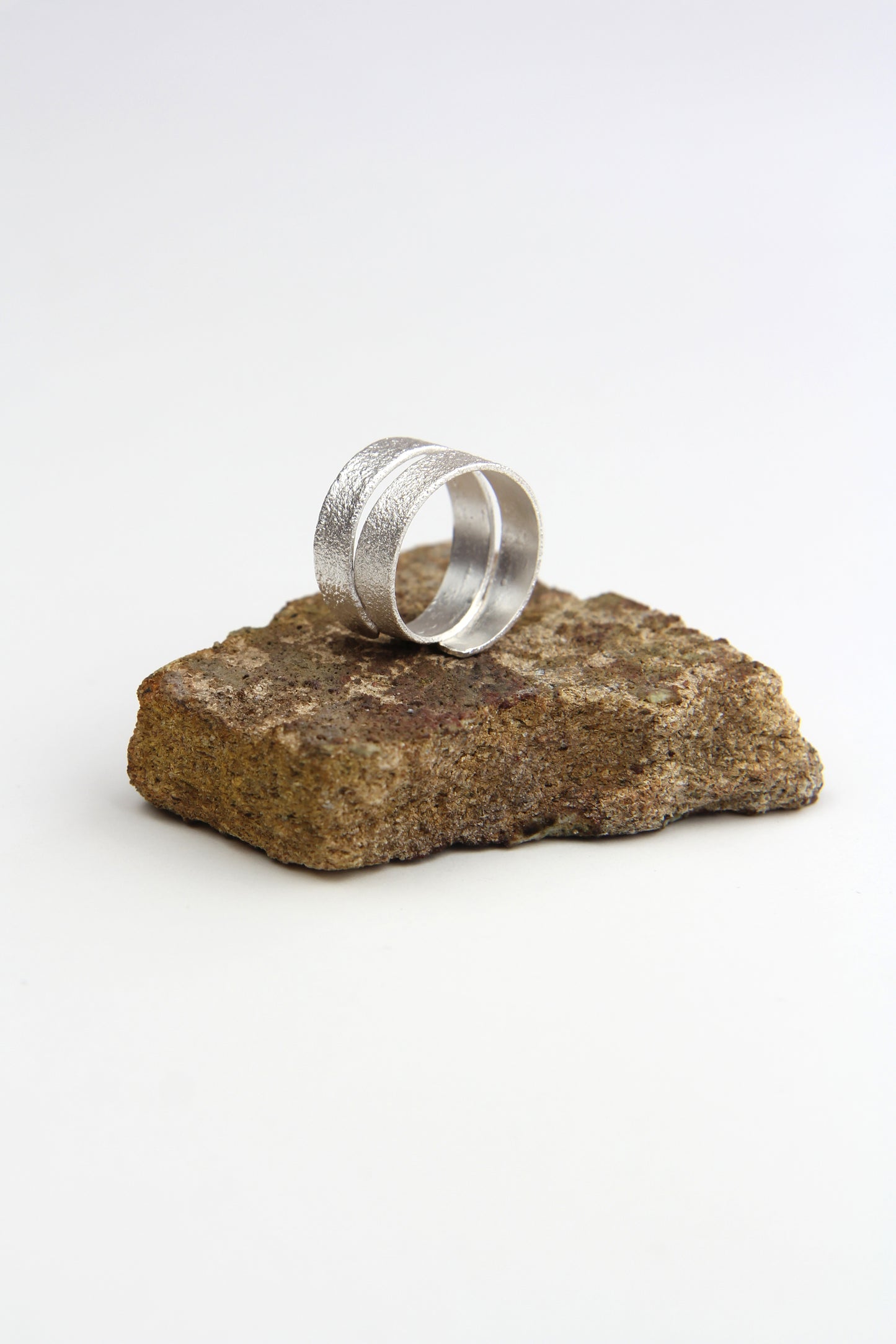 Silver Narrow Ribbon Ring