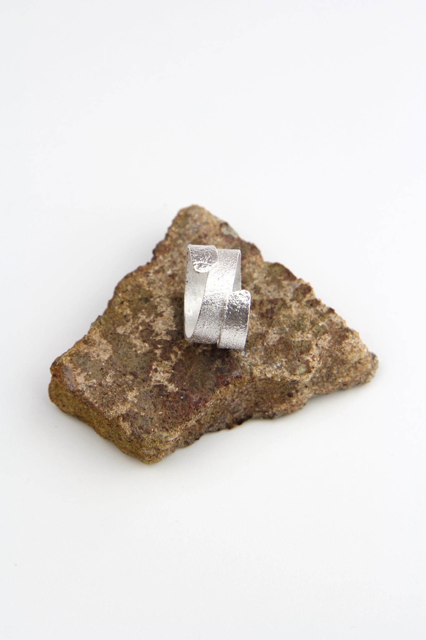 Silver Narrow Ribbon Ring