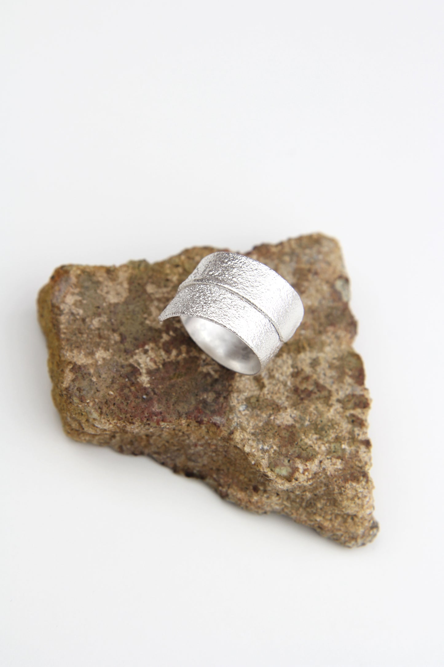 Silver Wide Ribbon Ring