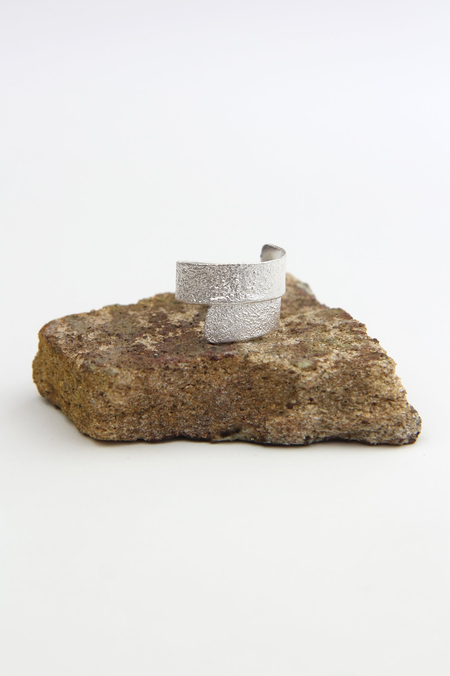 Silver Wide Ribbon Ring