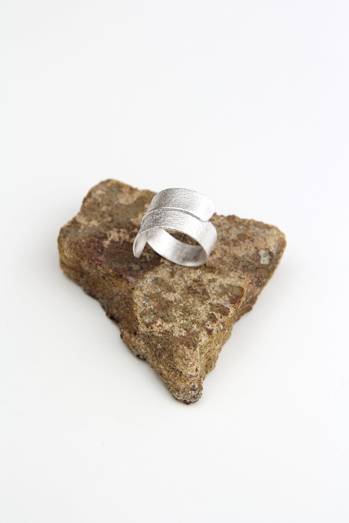 Silver Wide Ribbon Ring