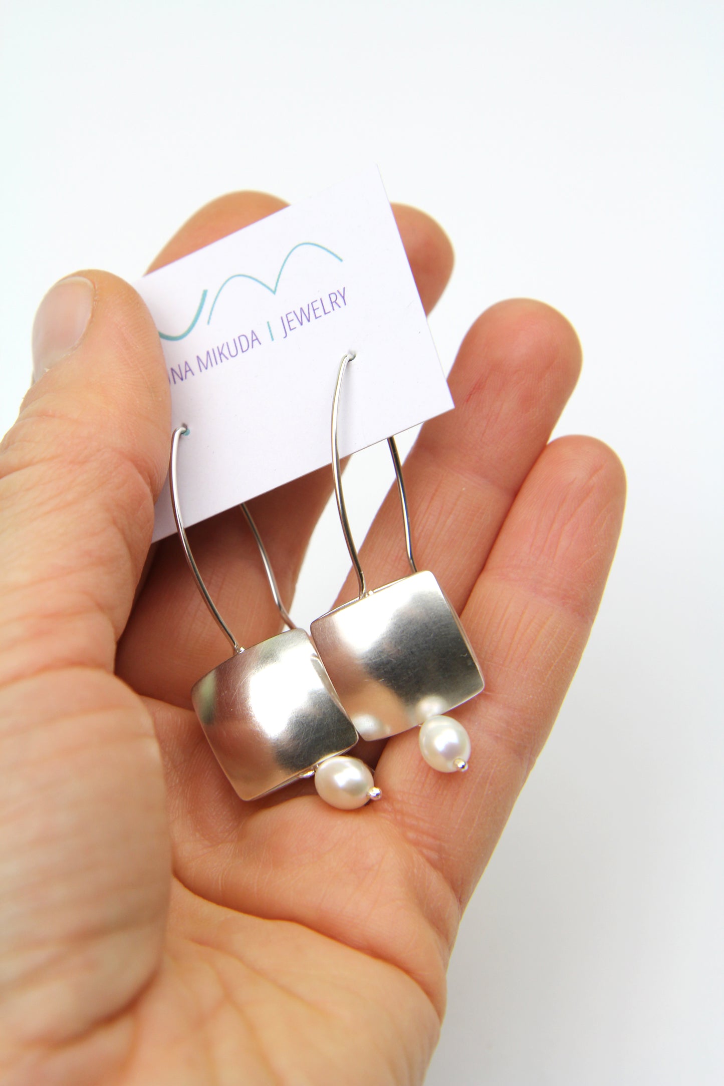 Silver Pillow Dangle Earrings With Pearl