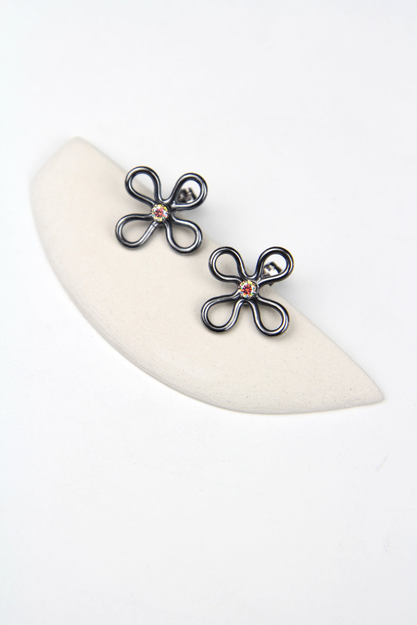 Dark Silver Clover Earrings With Zircon