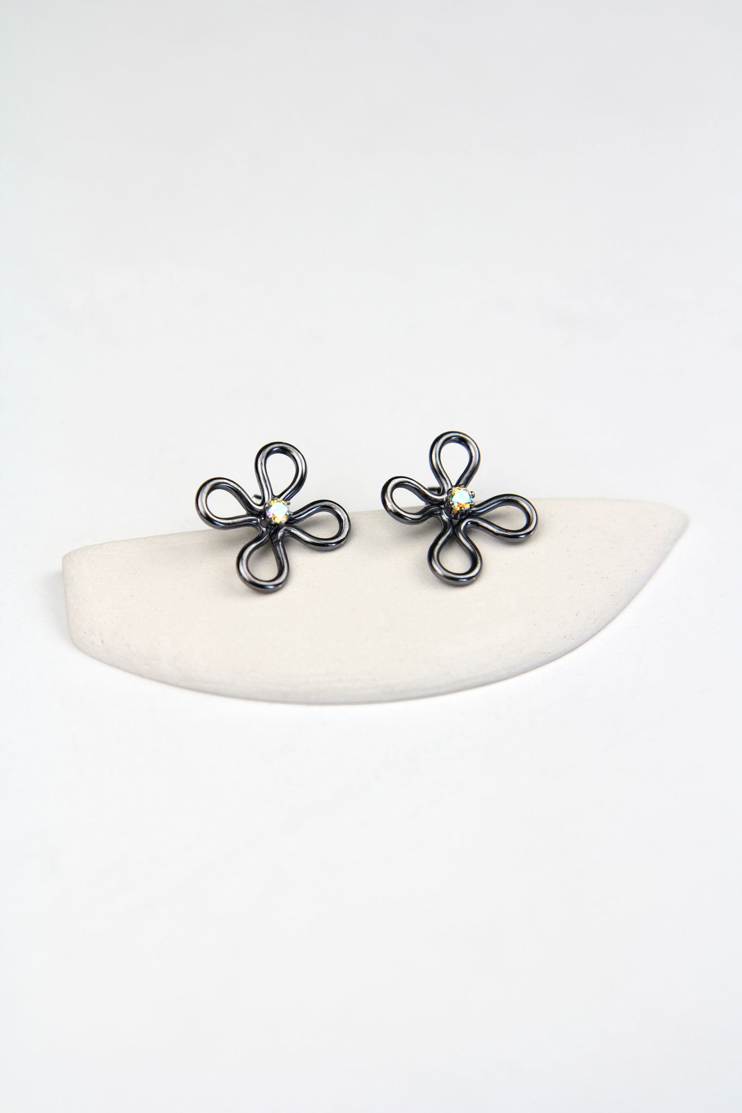 Dark Silver Clover Earrings With Zircon
