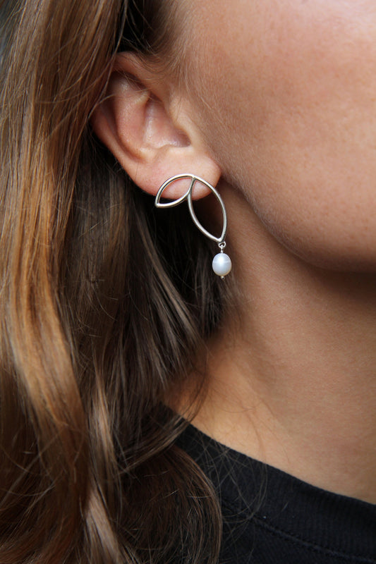 Botanical Silver Earrings With Pearl