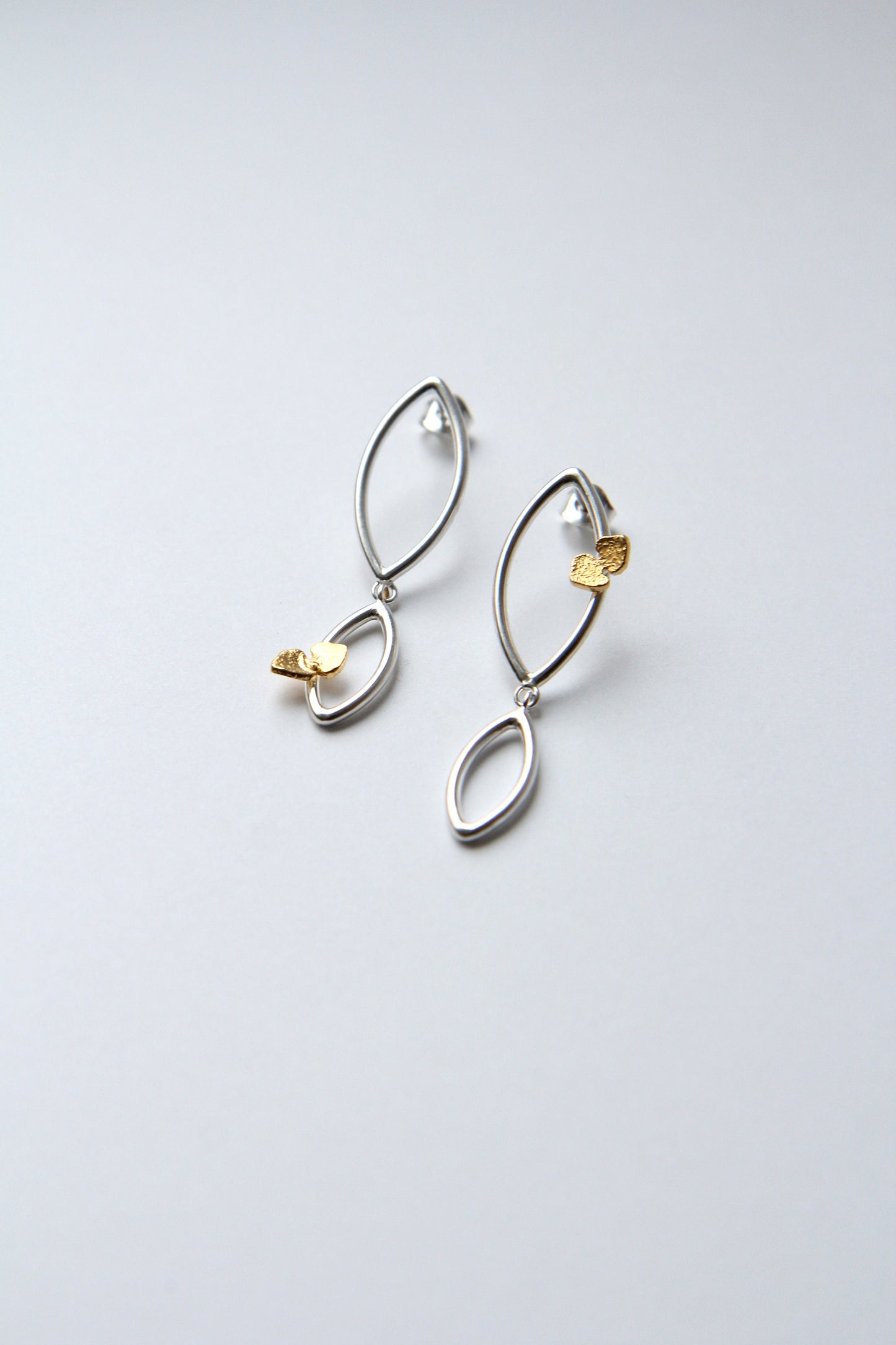 Botanical Silver Earring With Golden Leaves
