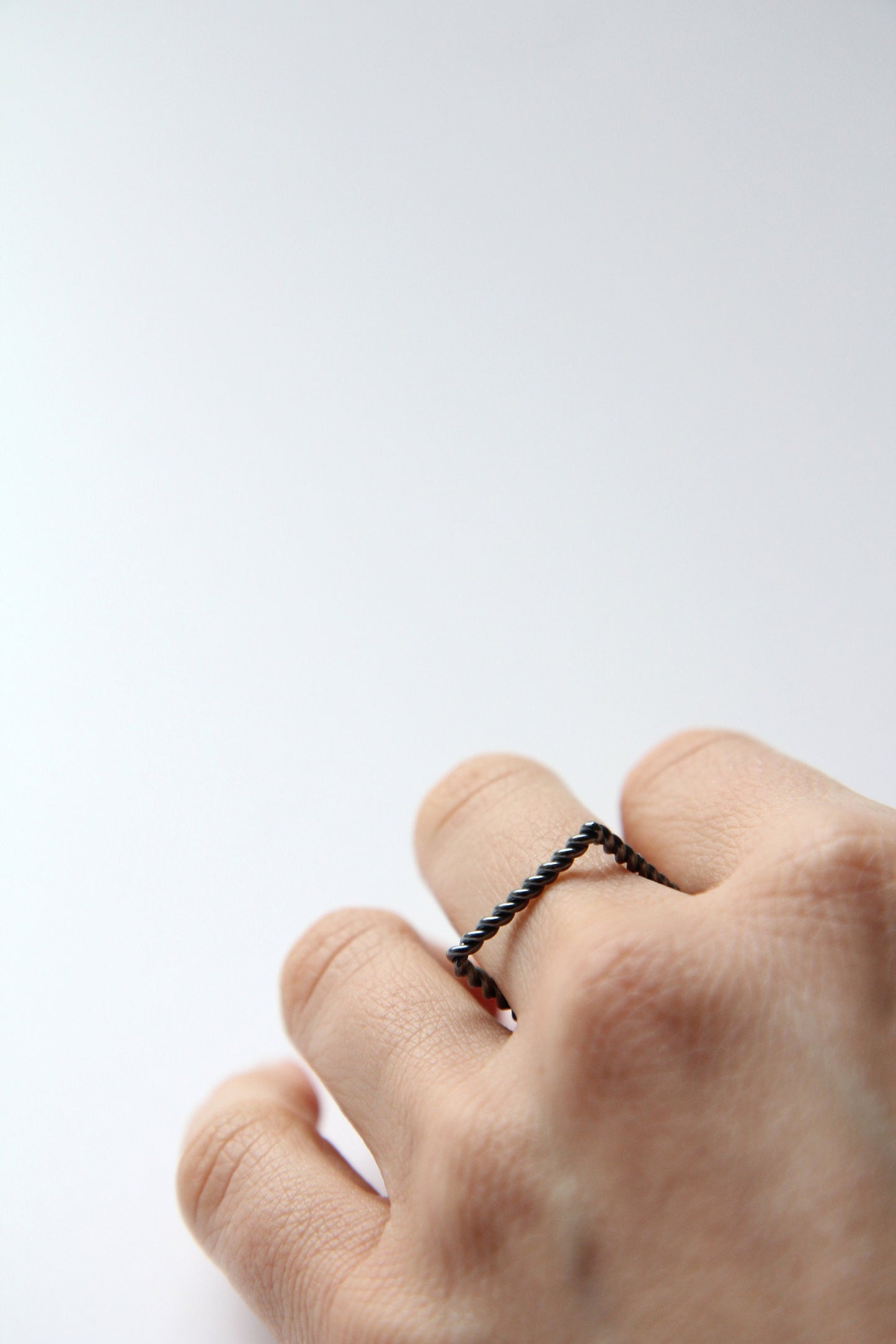 Fine Twisted Black Silver Square Ring