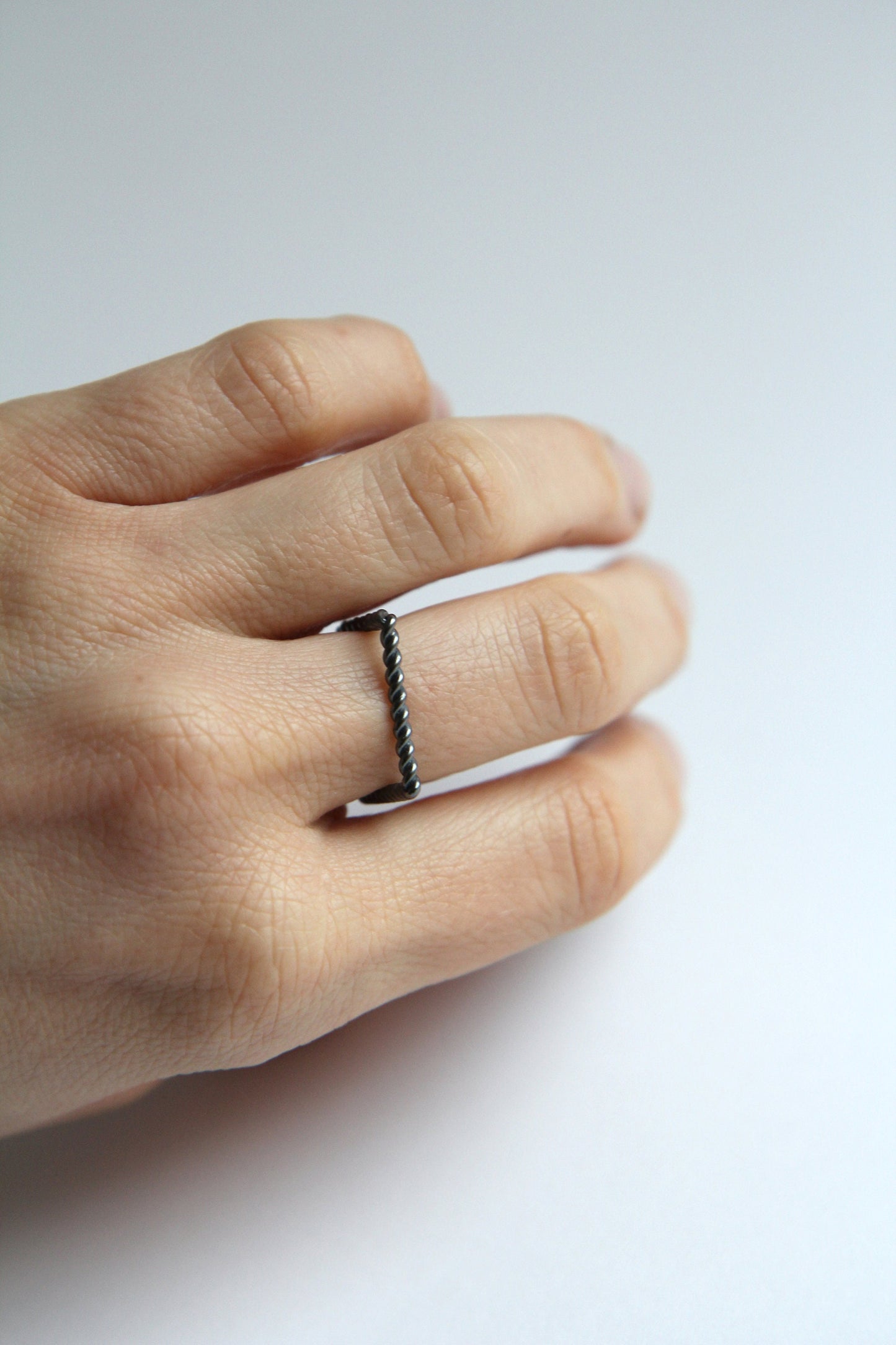 Fine Twisted Black Silver Square Ring