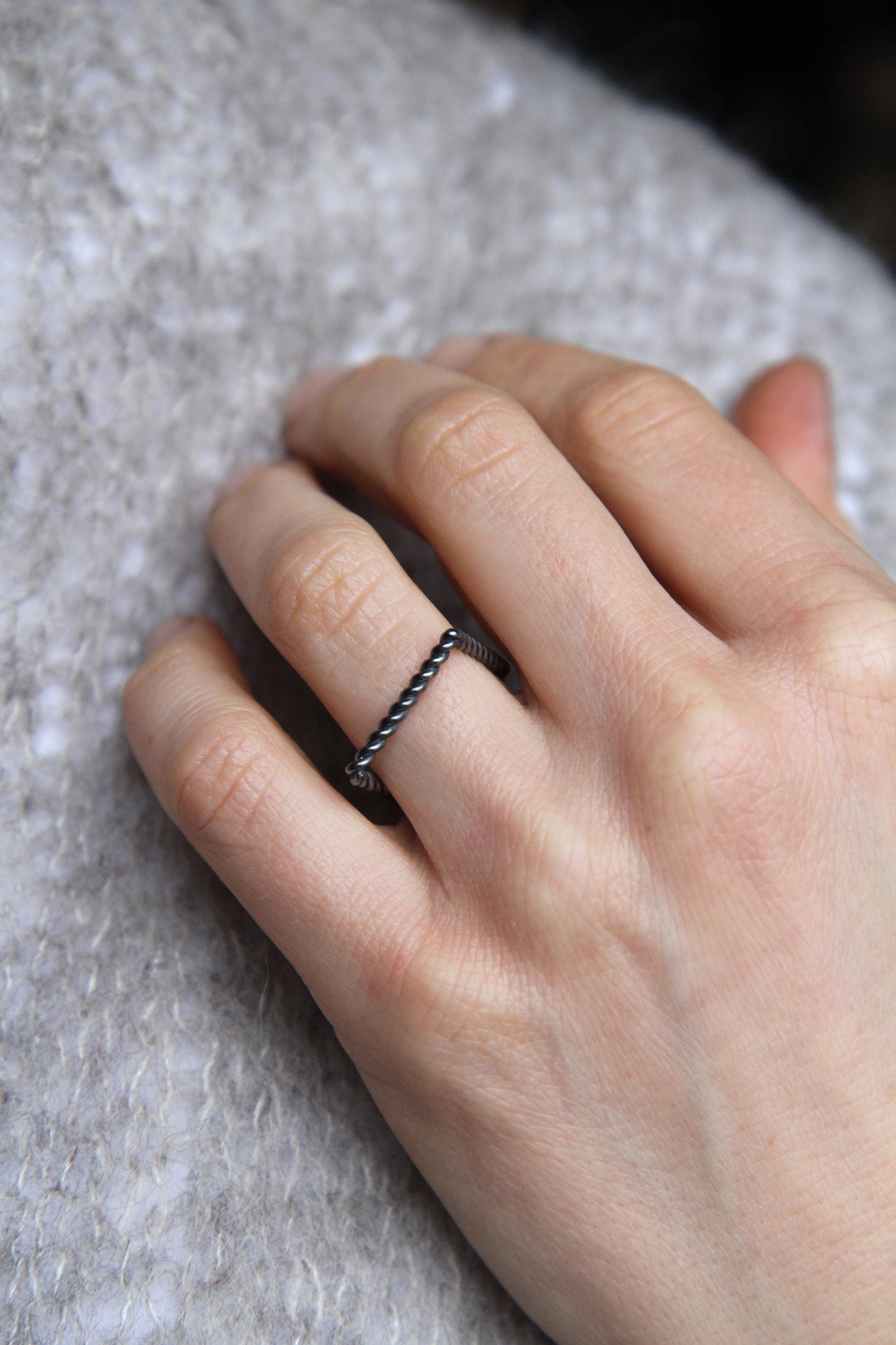 Fine Twisted Black Silver Square Ring