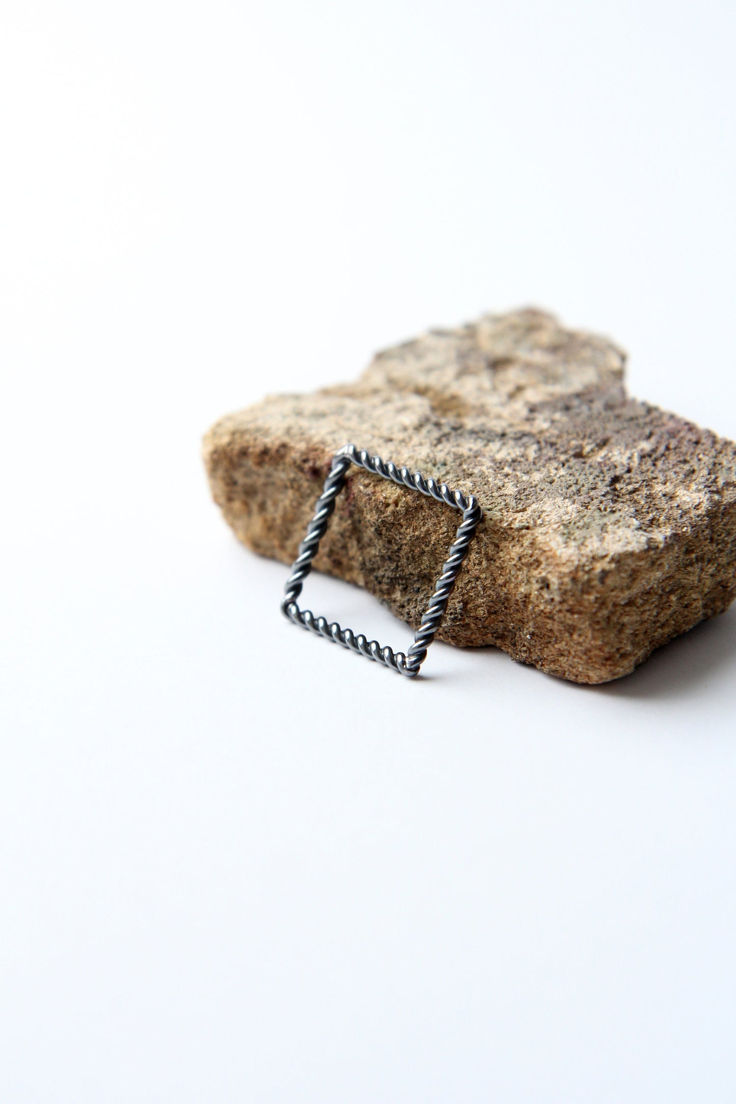 Fine Twisted Black Silver Square Ring