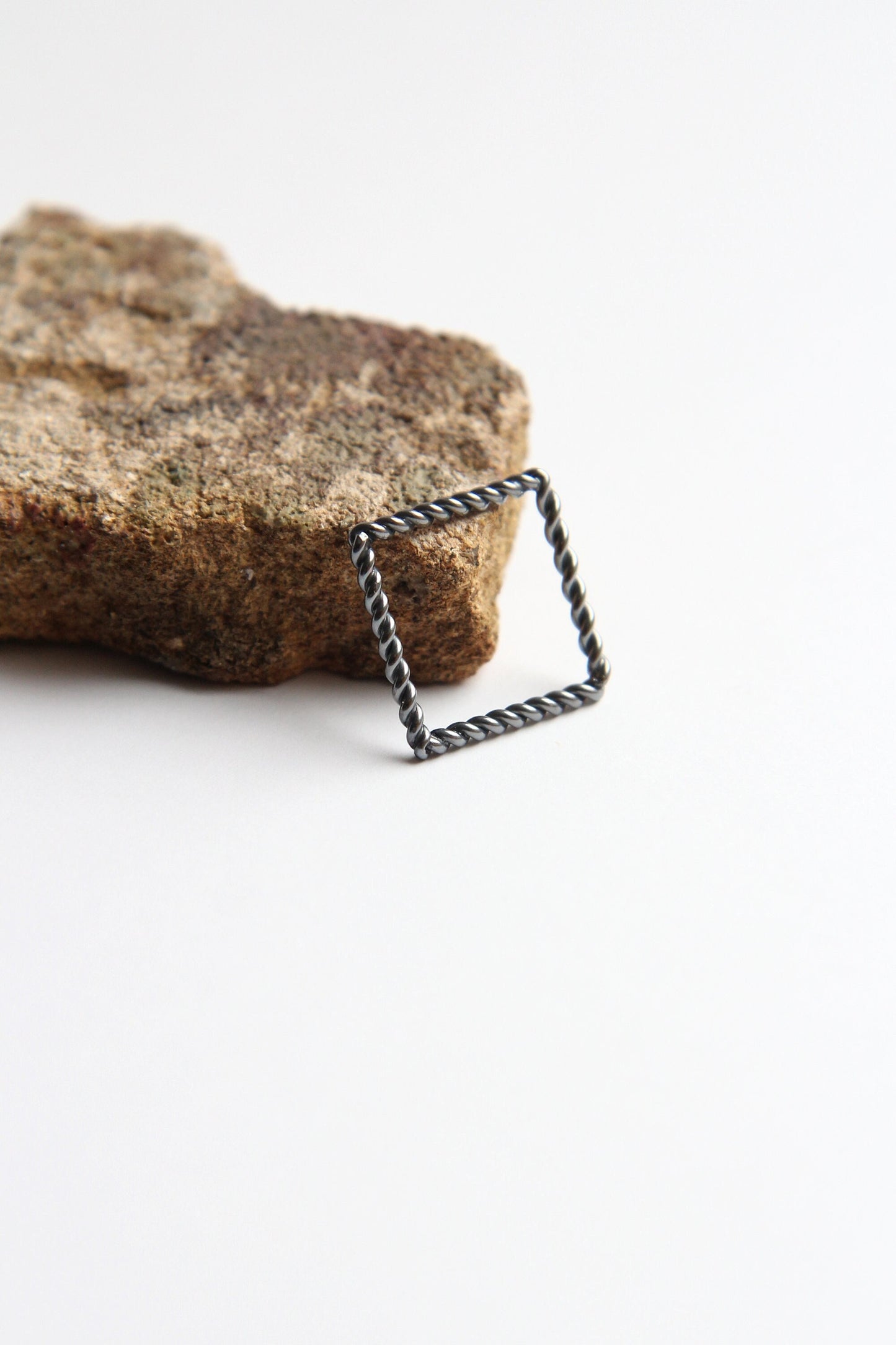 Fine Twisted Black Silver Square Ring