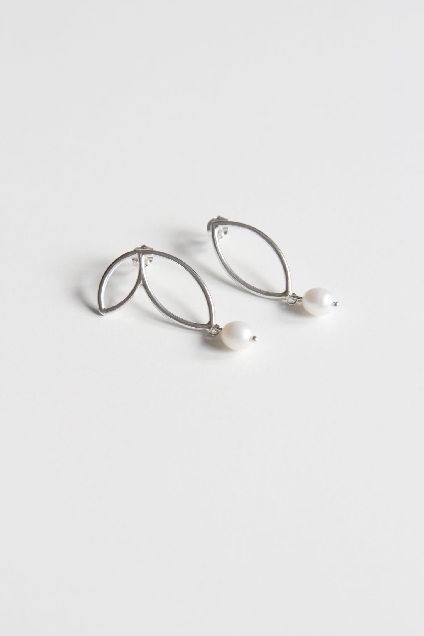 Botanical Silver Earrings With Pearl