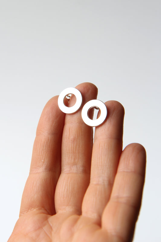 NEW! ✨ Circle Line Silver Earrings - SMALL