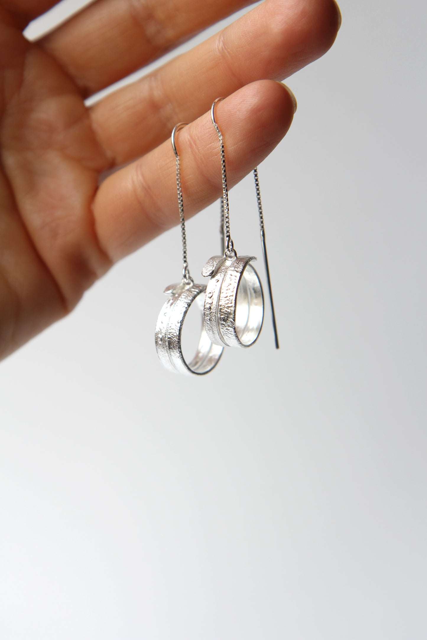 NEW! ✨ Fine Ribbon Silver Chain Earrings