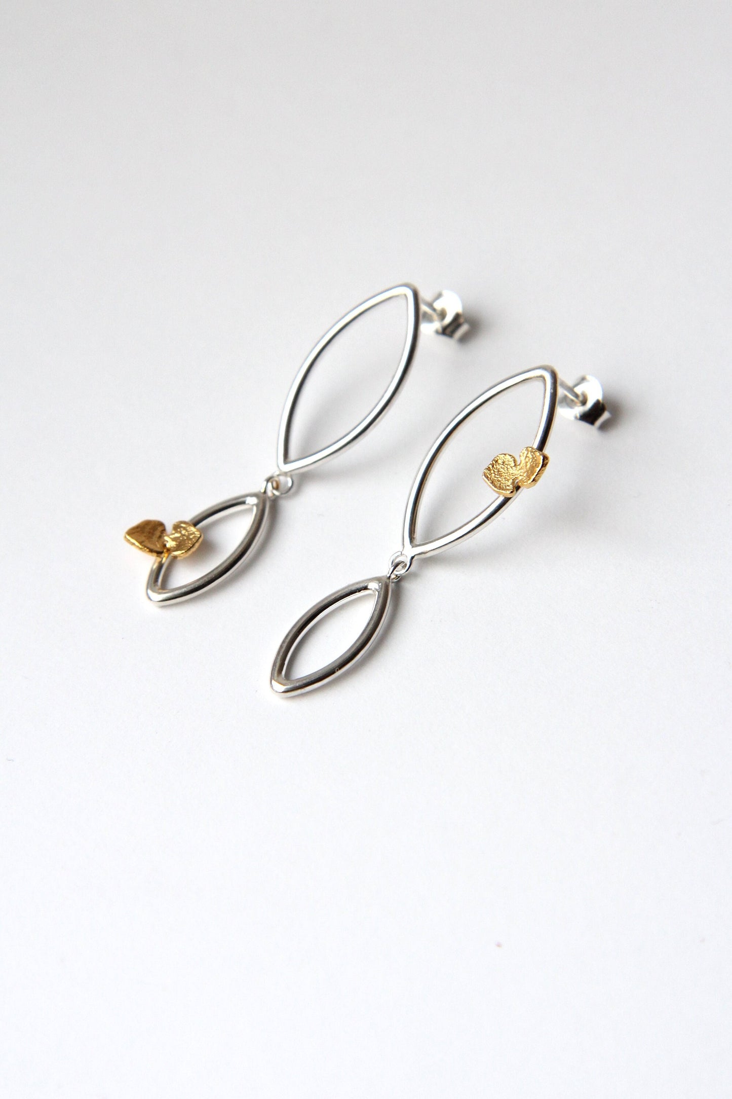 Botanical Silver Earring With Golden Leaves